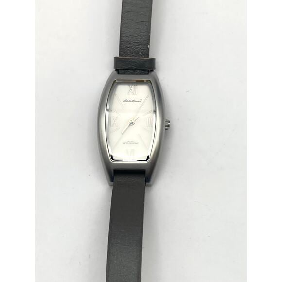Eddie Bauer Curved Face Womens Watch 22mm - Fresh Battery - Adjustable - WR 3ATM - Picture 6 of 13